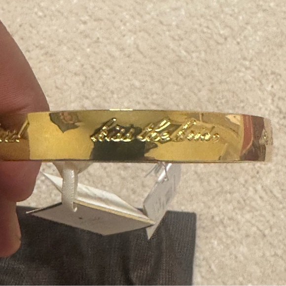 New Kate Spade “ Find the hidden meaning” Bride Bangle Gold tone - Picture 5 of 5